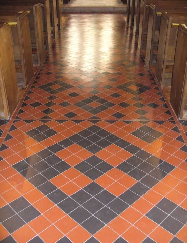 Bespoke floor Holy Cross Church2
