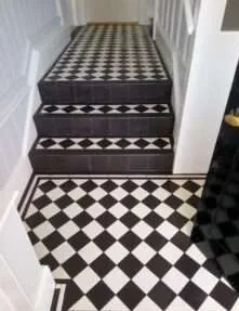 Dorchester pattern with a simple border