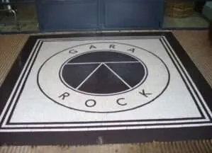 Gara Rock Hotel entrance