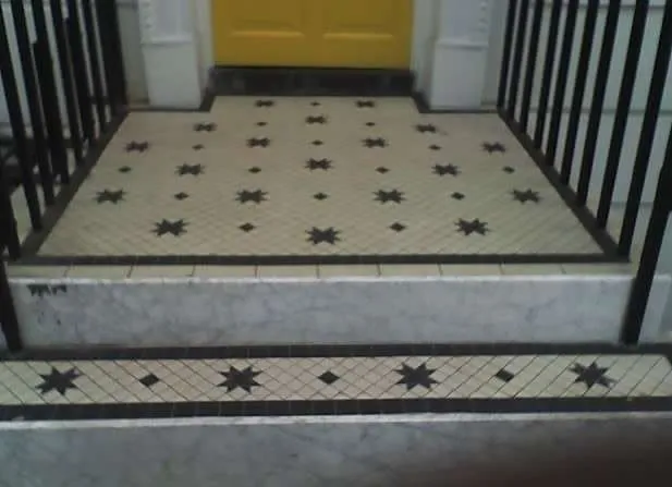 Bespoke Knightsbridge Step